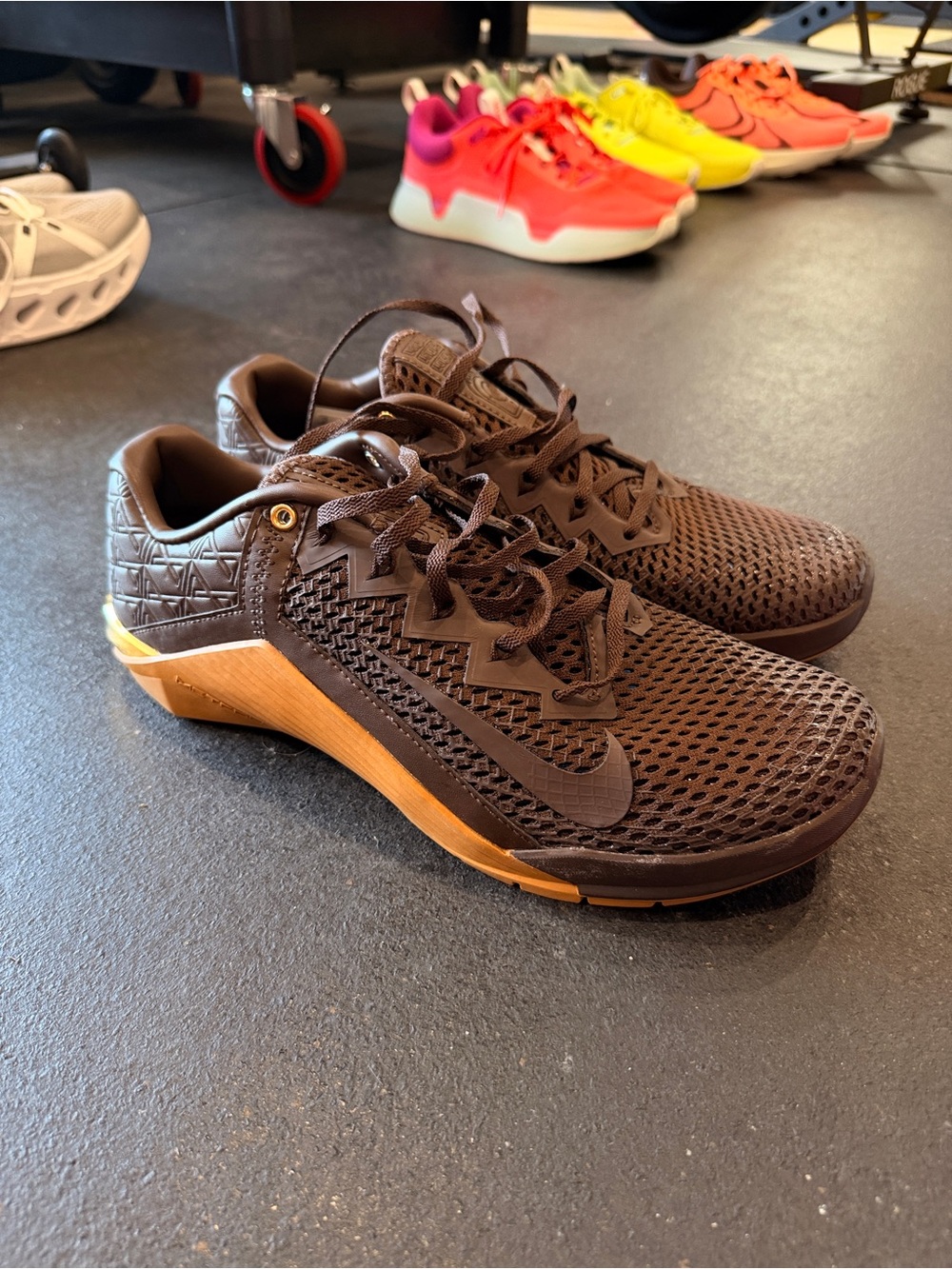 Nike Metcon 6 AMP sz10 Men’s Brown Athletic Trainers with Tan Accents